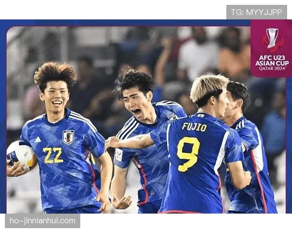 日本男足近期亚洲杯小组赛遭遇防线松散问题，连续两场比赛失球超过2个